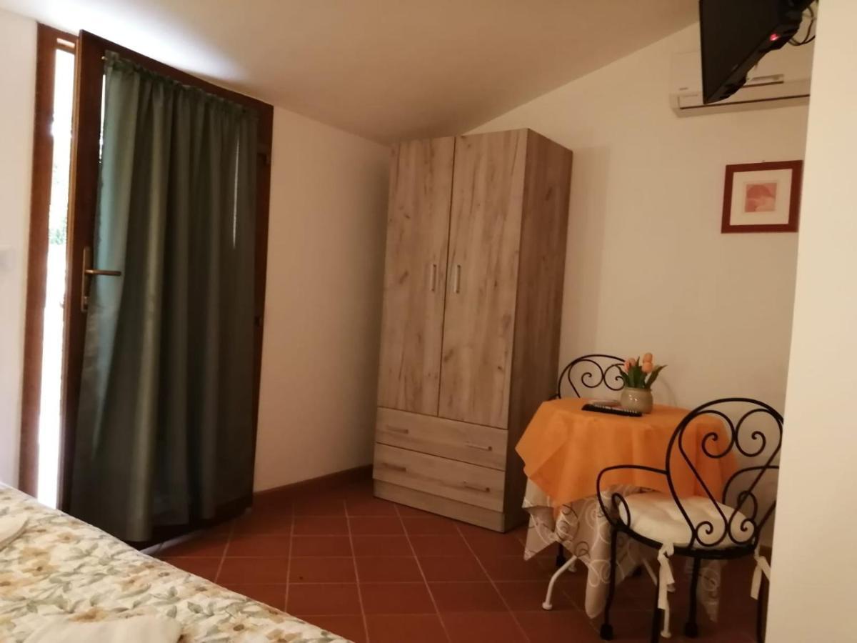 B&B 8380 Saturnia Terme Bagian luar foto