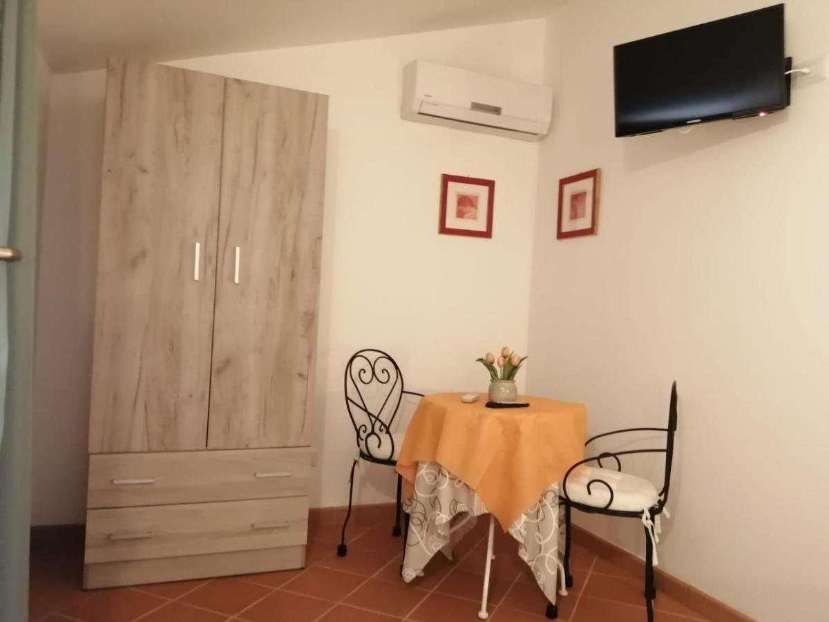 B&B 8380 Saturnia Terme Bagian luar foto